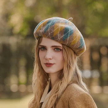 2023 Нова дамска шапка-барета, зимна вълна клетчатая шапка с заплатками, удебелена топла шапка на художник, дамски градинска casual есен ветрозащитная