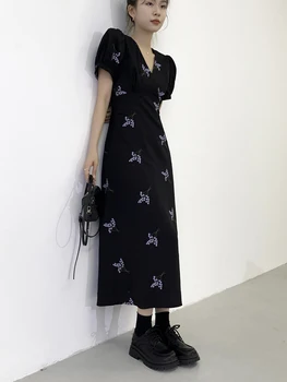 Дълга рокля с бродерия на талия и V-образно деколте в черен цвят във френски стил е за жени, лятно