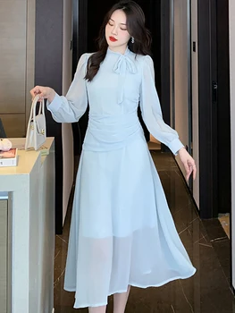 Женско синьо шифоновое рокля миди с дълъг ръкав и яка-лък, пролетно-лятно елегантна ежедневна рокля 2023, корейското модно дебнещ нощно рокля
