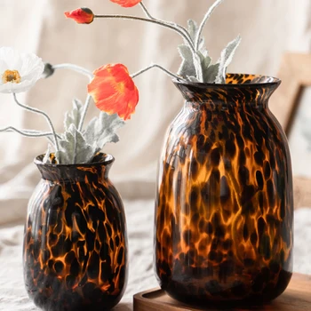 Малка ваза от леопардового стъкло намаза с Декоративни вази Начало на работния плот Суха ваза Декор, Украса на хола саксия Начало декор на Нова
