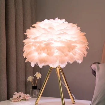 Светодиодна настолна лампа Модерна луксозна дневна, перьевая лампа за спални, нощна лампа, таблица лампа, естетически украса за момичета, подарък