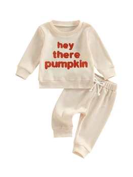 Сладък комплект костюми за Хелоуин от 2 теми за бебета - уютна hoody с бродирани букви и панталони в тон - Очарователни