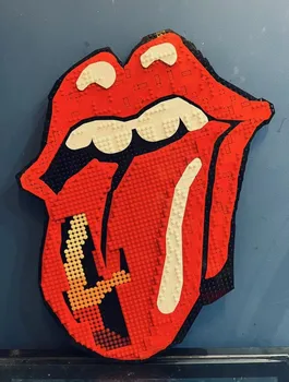 1998 бр. Музикална Група Строителни Блокове Художествени Комплекти The Rolling Stones Тухли, Играчки, Подаръци за Деца, Възрастни, Деца са Съвместими с 31206 1998 бр. Музикална Група Строителни Блокове Художествени Комплекти The Rolling Stones Тухли, Играчки, Подаръци за Деца, Възрастни, Деца са Съвместими с 31206 2